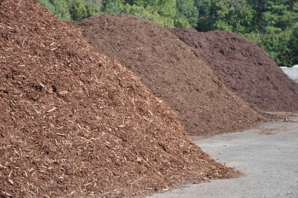 Brown Mulch Delivery in Hilton Head Island