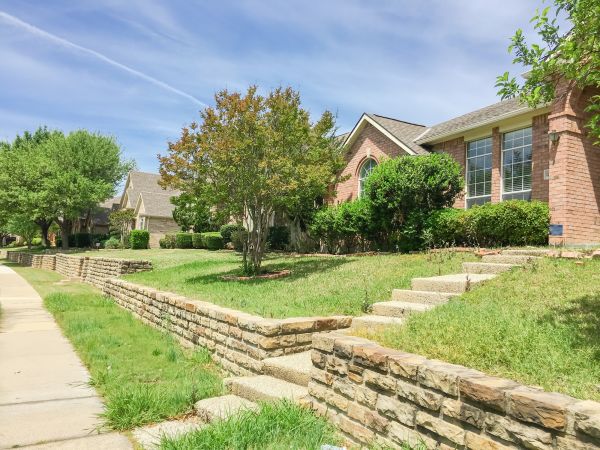 Sloped Yard Landscaping in Hilton Head Island